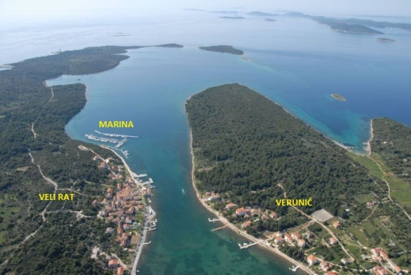 Dugi Otok - Verunić, prekrasan teren uz more