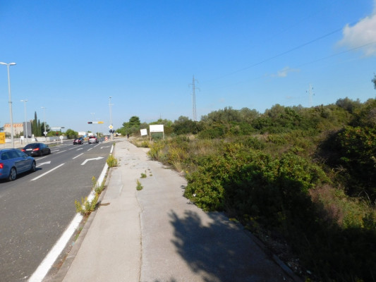 Zadar, Gaženica, na izlazu iz grada zemljište
