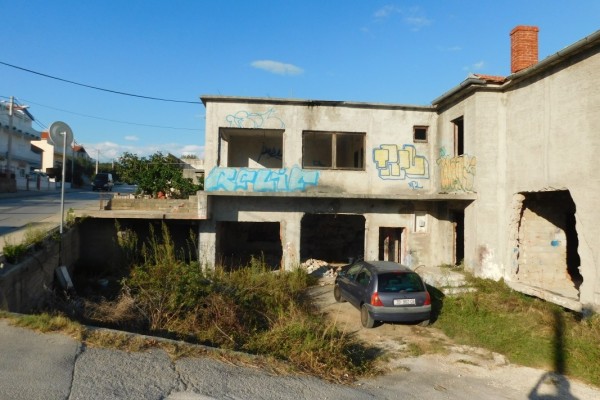 Zadar, Skročini kuća za prodaju